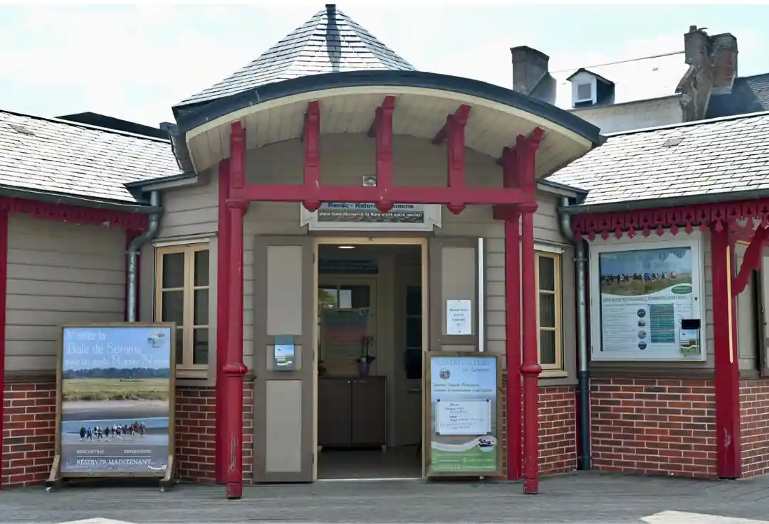 Kiosque sur les quais à Saint Valery-sur-Somme